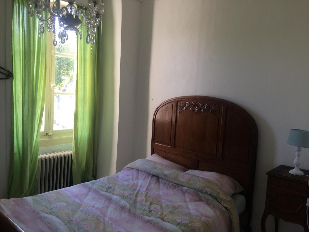 Chambres D'Hotes La Chaumiere Coulonges  Bagian luar foto