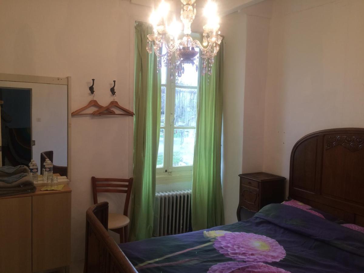 Chambres D'Hotes La Chaumiere Coulonges  Bagian luar foto