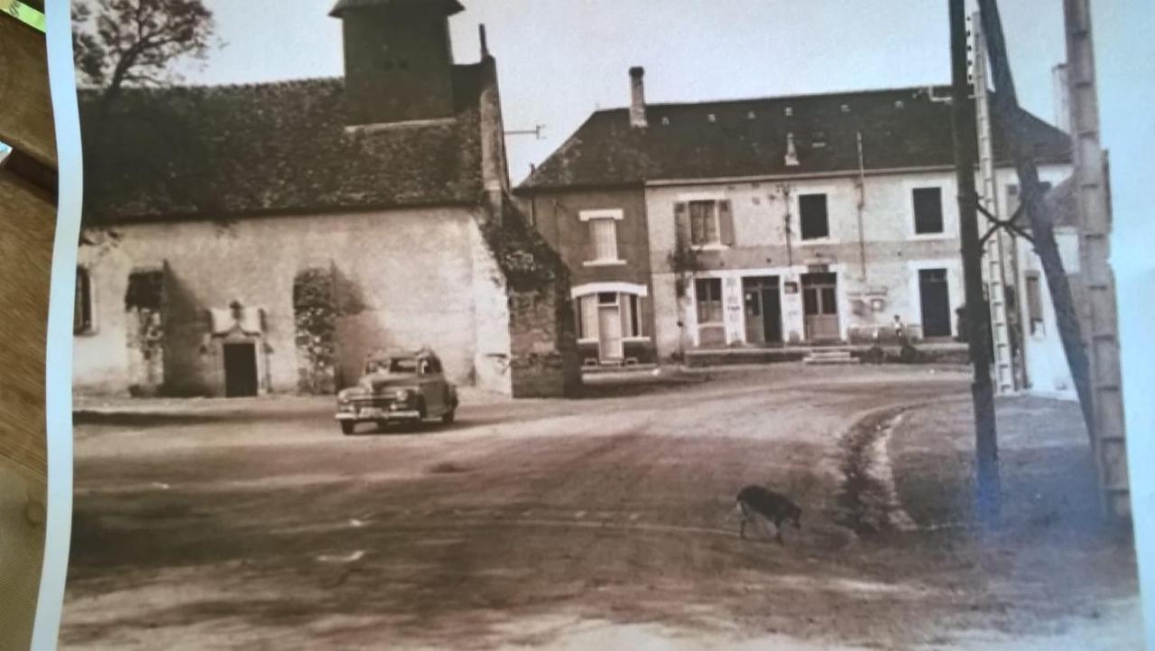 Chambres D'Hotes La Chaumiere Coulonges  Bagian luar foto
